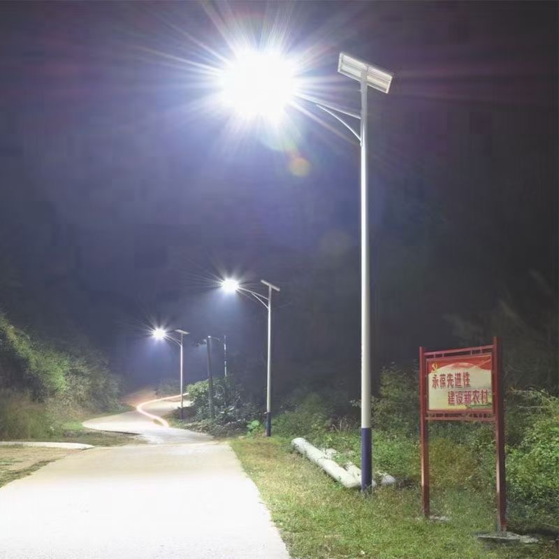 昆明太阳能路灯，新农村太阳能路灯该如何安装？这4点要注意！